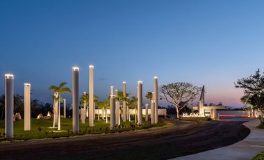 Terreno en venta Mérida Yucatán, Privada Blanca Kikteil