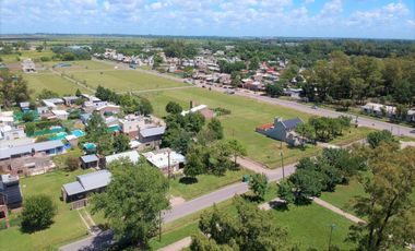 Terreno de 343m² con frente al sur en Barrio Tango