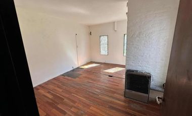 Casa en venta - 2 Dormitorios 2 Baños - Berazategui