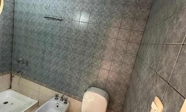 Casa en venta - 2 Dormitorios 2 Baños - Berazategui