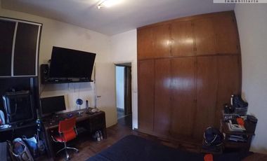 Casa Multifamiliar sobre lote de 330 m2 en Villa Ballester