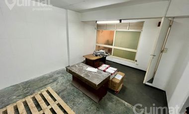 Deposito C/Posibilidad de Local - Villa uruiza