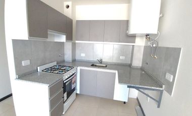 LOCAL EN VENTA MORON NORTE - EXCELENTE UBICACION