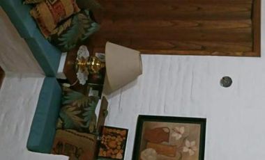 Casa en venta - 3 Dormitorios 2 Baños - Cocheras - 360Mts2 - Merlo