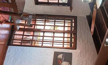 Casa en venta - 3 Dormitorios 2 Baños - Cocheras - 360Mts2 - Merlo