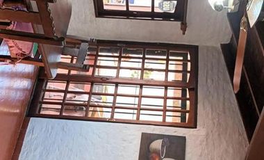 Casa en venta - 3 Dormitorios 2 Baños - Cocheras - 360Mts2 - Merlo