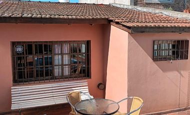 Casa en venta - 3 Dormitorios 2 Baños - Cocheras - 360Mts2 - Merlo