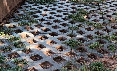 Casa en venta - 3 Dormitorios 2 Baños - Cocheras - 360Mts2 - Merlo