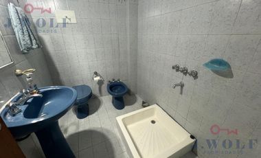 Monoambiente vivienda/Apto Profesional centro de Ballester