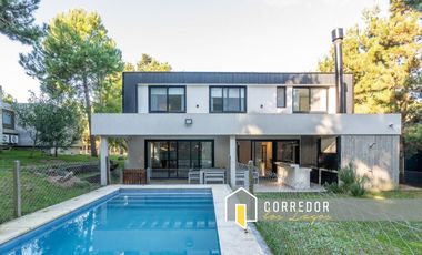 Casa en  VENTA CASA COSTA ESMERALDA, BARRIO SENDEROS IV, LOTE AL 486, 5 AMBIENTES