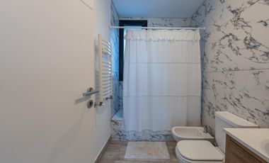 Casa en  VENTA CASA COSTA ESMERALDA, BARRIO SENDEROS IV, LOTE AL 486, 5 AMBIENTES