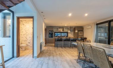 Casa en  VENTA CASA COSTA ESMERALDA, BARRIO SENDEROS IV, LOTE AL 486, 5 AMBIENTES