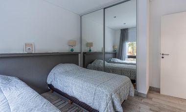 Casa en  VENTA CASA COSTA ESMERALDA, BARRIO SENDEROS IV, LOTE AL 486, 5 AMBIENTES