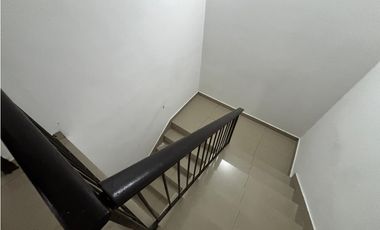 EL DORADO / BETANIA / 420M / 3 HABITACIONES / 2 NIVELES / TERRAZA JC