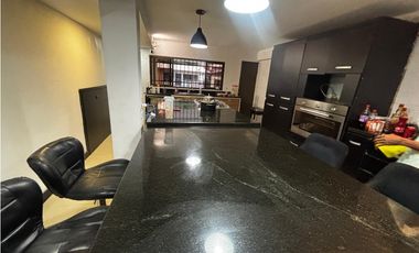 EL DORADO / BETANIA / 420M / 3 HABITACIONES / 2 NIVELES / TERRAZA JC