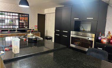 EL DORADO / BETANIA / 420M / 3 HABITACIONES / 2 NIVELES / TERRAZA JC