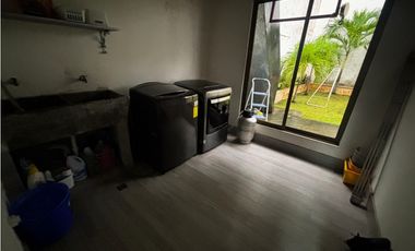 EL DORADO / BETANIA / 420M / 3 HABITACIONES / 2 NIVELES / TERRAZA JC