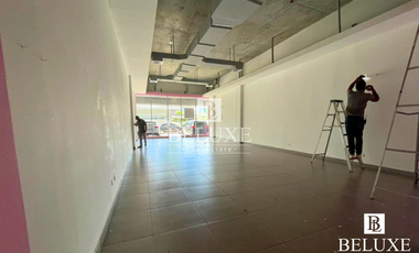 ALQUILER DE LOCAL COMERCIAL EN SUNSET STRIP, VIA ISRAEL(12)(P)