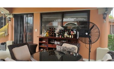 COSTA SUR / EL DORAL / 500M / 4 HABITACIONES / 4 PARKING