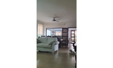 COSTA SUR / EL DORAL / 500M / 4 HABITACIONES / 4 PARKING
