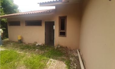 VENTA DE HERMOSA CASA MODERNA EN CHITRÉ