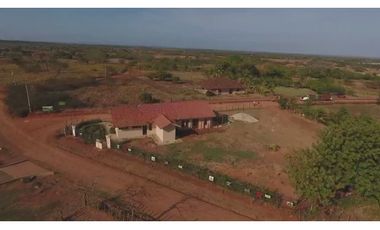 VENTA DE HERMOSA CASA MODERNA EN CHITRÉ