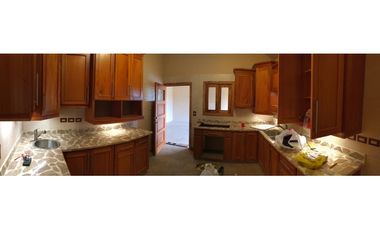 VENTA DE HERMOSA CASA MODERNA EN CHITRÉ