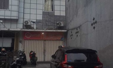 RUKO SIAP HUNI 3,5 LANTAI LOKASI STRATEGIS PADEMANGAN