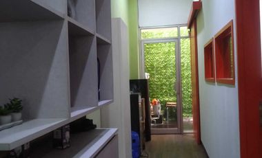 RUKO SIAP HUNI 3,5 LANTAI LOKASI STRATEGIS PADEMANGAN