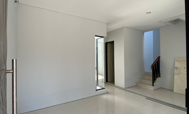 Rumah Baru Gress di Ruby Pondok Tjandra Indah, selangkah ke Sport Club