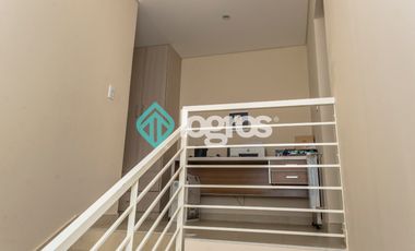 Dúplex en venta con cochera en Grand Bourg