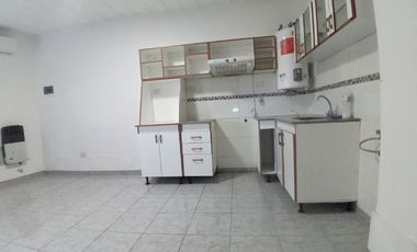 Departamento en alquiler en Florencio Varela Este