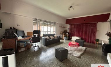 PH en venta c/ cochera en Ramos Mejía