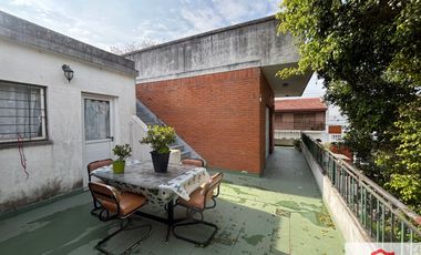 PH en venta c/ cochera en Ramos Mejía
