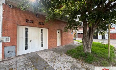 PH en venta c/ cochera en Ramos Mejía