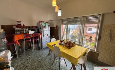 PH en venta c/ cochera en Ramos Mejía