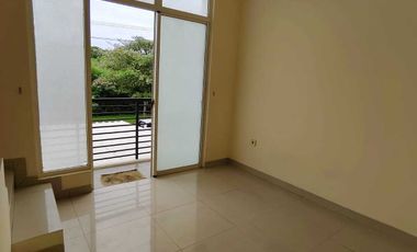 Rumah  Murah PIK Katamaran Indah 12 Disewa