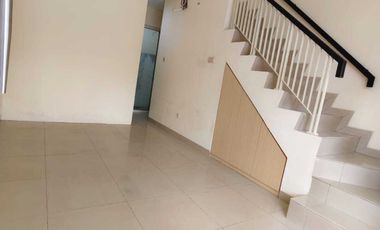 Rumah  Murah PIK Katamaran Indah 12 Disewa