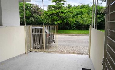 Rumah  Murah PIK Katamaran Indah 12 Disewa