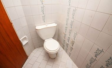 Casa de 5 ambientes en venta en Turdera con Jardín