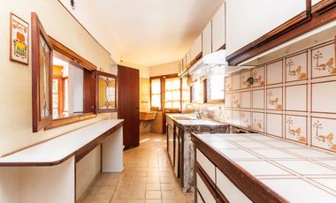 Casa de 5 ambientes en venta en Turdera con Jardín