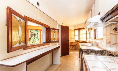 Casa de 5 ambientes en venta en Turdera con Jardín