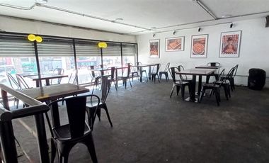 Local Comercial en Venta en Metro >Baquedano