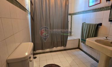 Gran Casa en venta en esquina y junto al WTC