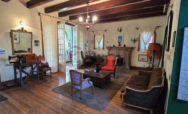 Gran Casa en venta en esquina y junto al WTC