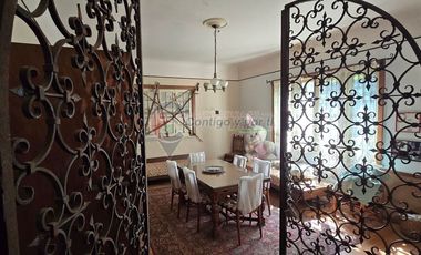 Gran Casa en venta en esquina y junto al WTC