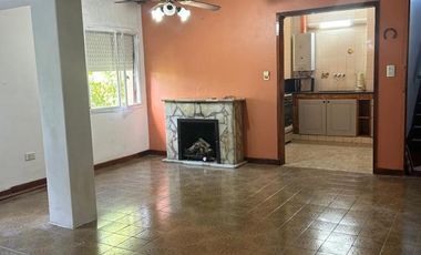 Departamento en venta - 2 Dormitorios 1 Baño - Cochera - 71Mts2 - Avellaneda