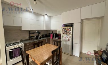 Departamentos de dos ambientes moderno con Balcón y cochera