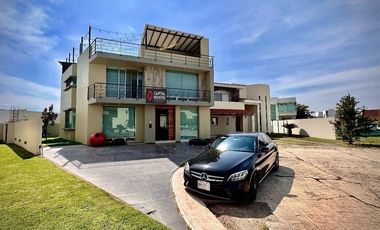 Casa de Lujo en venta en Provenza Zona Sur Santa Anita