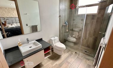 Casa de Lujo en venta en Provenza Zona Sur Santa Anita